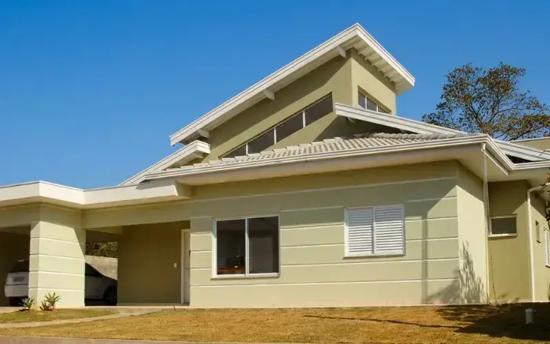 Pintura residencial em Joinville — antes e depois — Pintura Santos